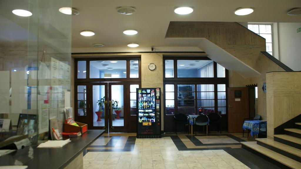 Roosevelt Hostel Prag Dış mekan fotoğraf