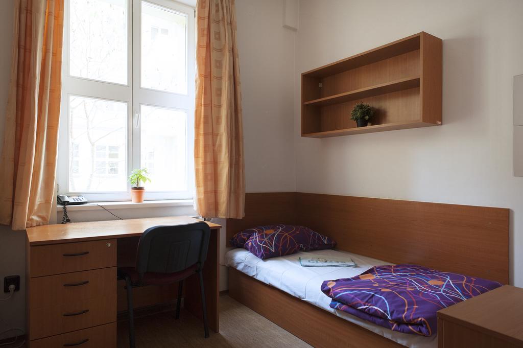 Roosevelt Hostel Prag Dış mekan fotoğraf